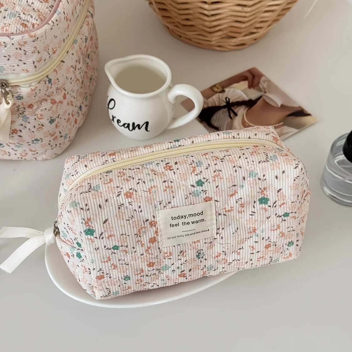 1pc Cute Flower Quilting Cotton Makeup Bag Women Zipper Cosmetic Organizer Female Cloth Handbag Portable Toiletry Case for Girls